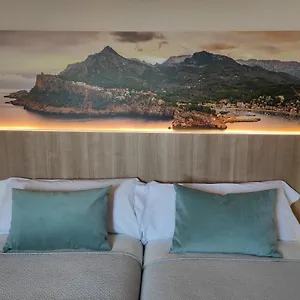https://hostal-nadal.allmallorcahotels.com